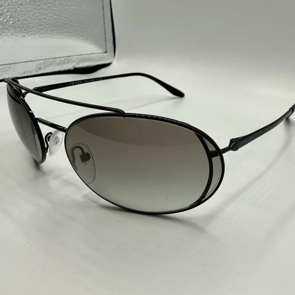 Prada sunglasses brand new never worn Prada | Accessories | Brand New Never Worn Prada Sunglasses  main image 2